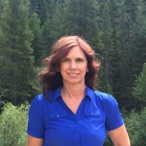 Meet your Posher, Lenora